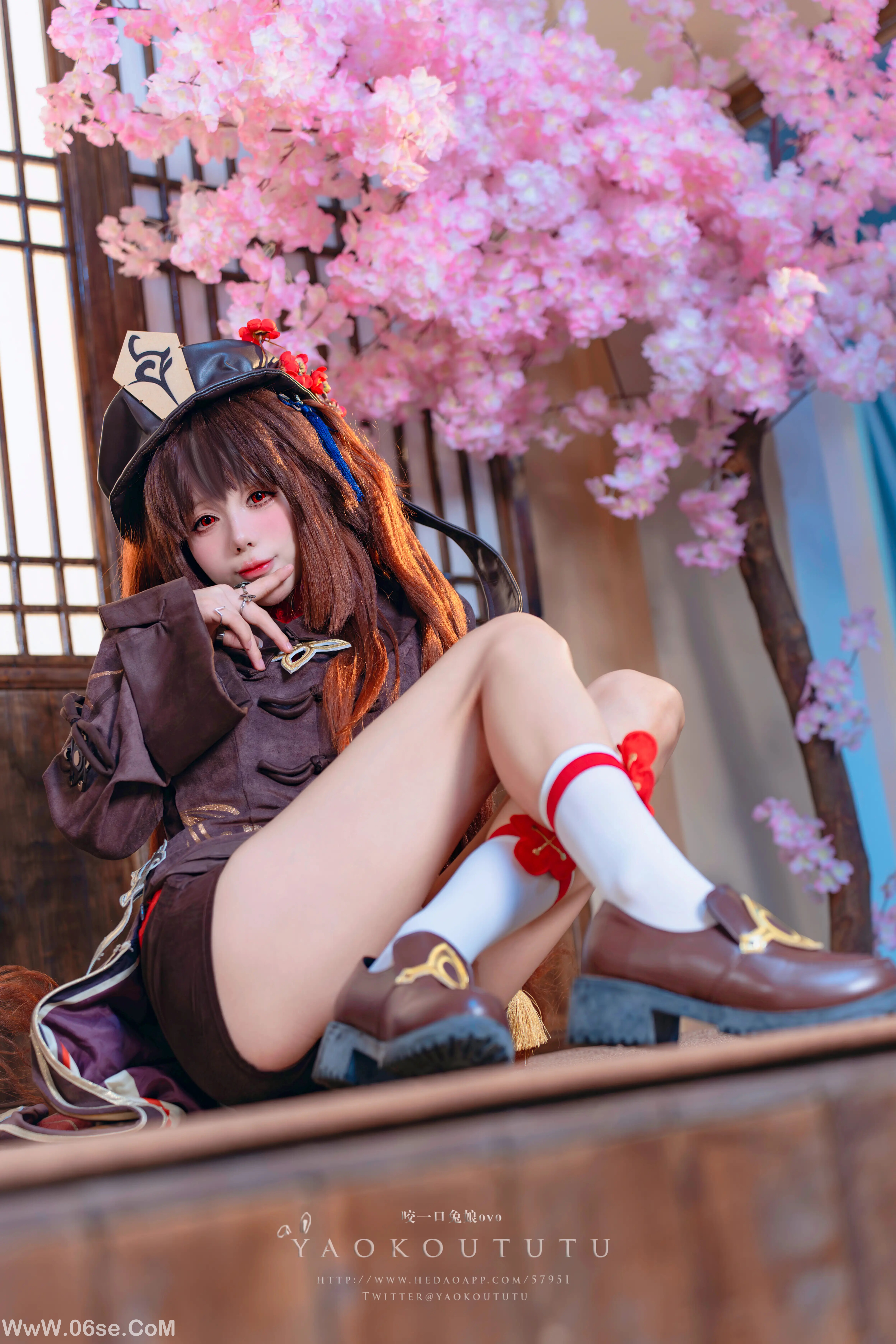 咬一口兔娘 往生堂堂主胡桃